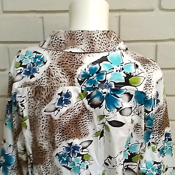 Additions By Chico's Floral/Animal Print Zip Up Jacket. Size 1 (Medium) NWT - Picture 10 of 13